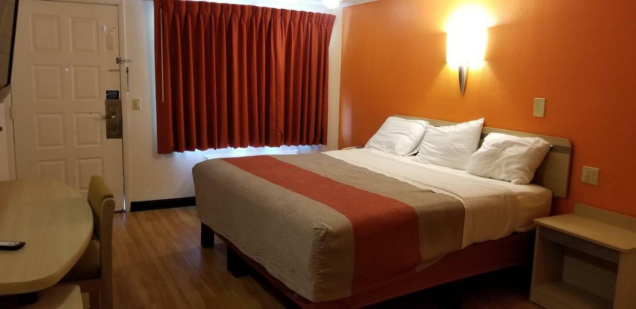 Fairbridge Inn Express London Zewnętrze zdjęcie
